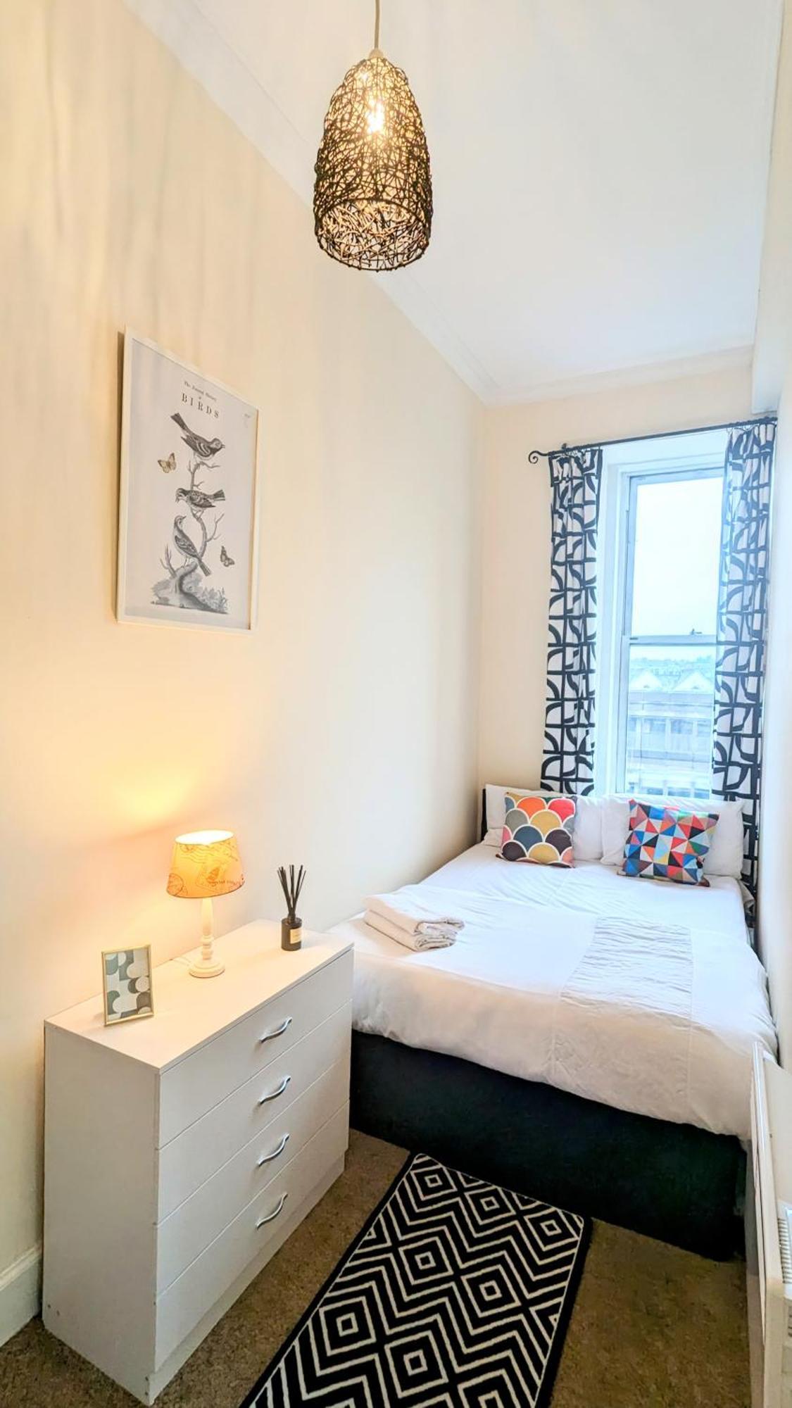 Edinburgh City Center Haymarket Double Room المظهر الخارجي الصورة