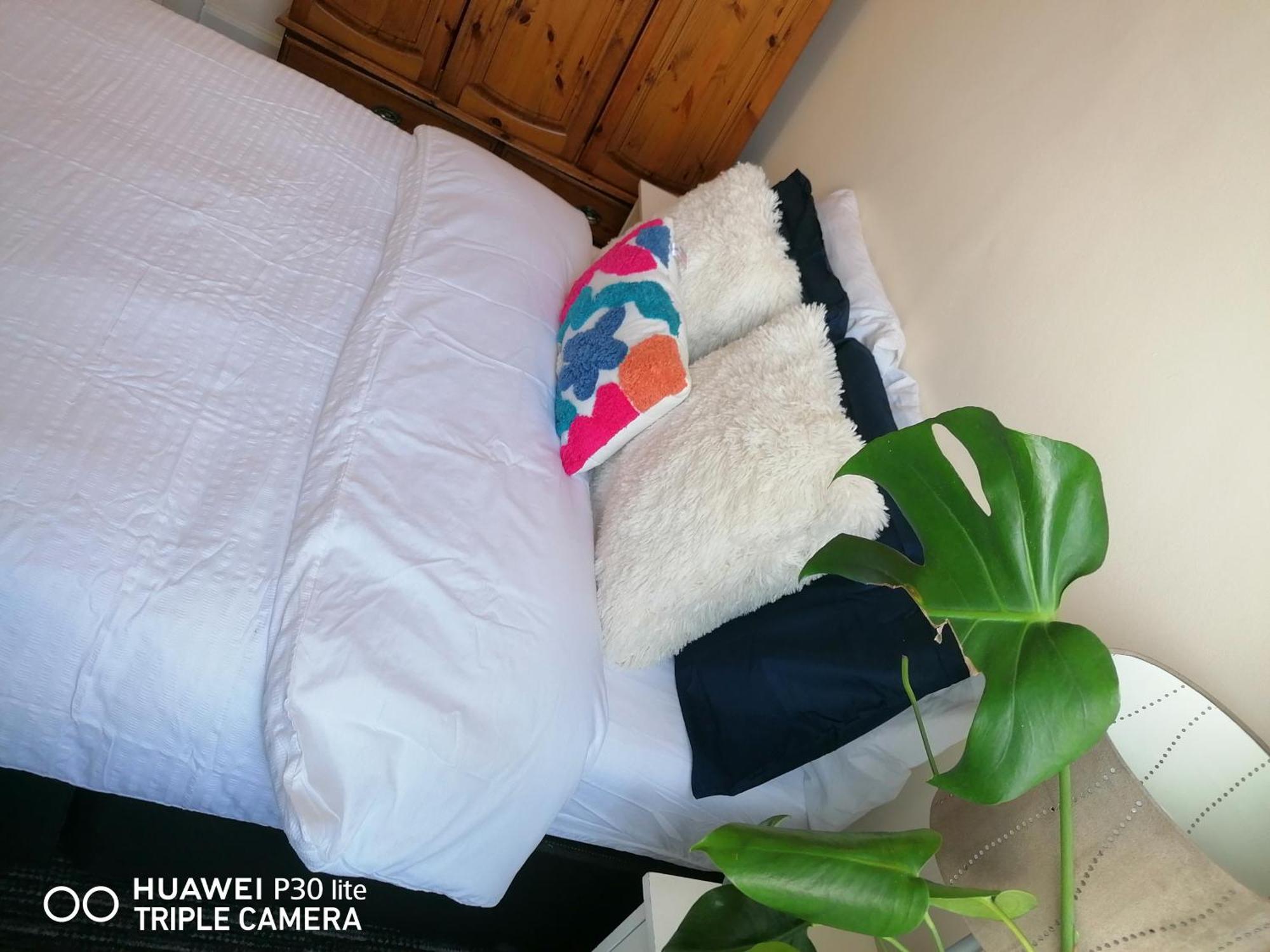 Edinburgh City Center Haymarket Double Room المظهر الخارجي الصورة